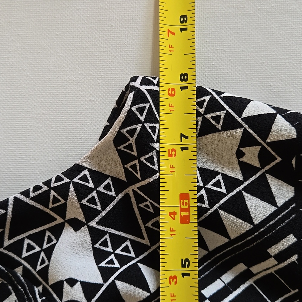 Ivanka Trump Geo print Dress 8 EUC - Picture 5 of 9